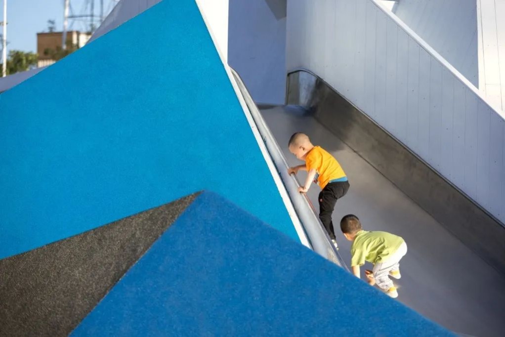 1668495786653653.jpg 1668495786653653.jpg