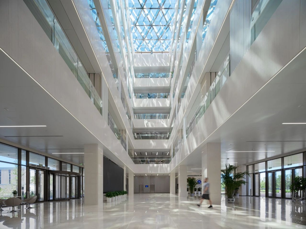 1698047168340706.jpg 1698047168340706.jpg